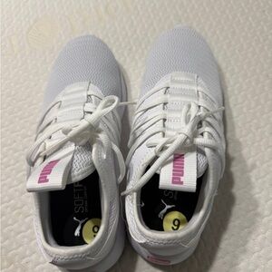 Puma White and Pink Sneakers
